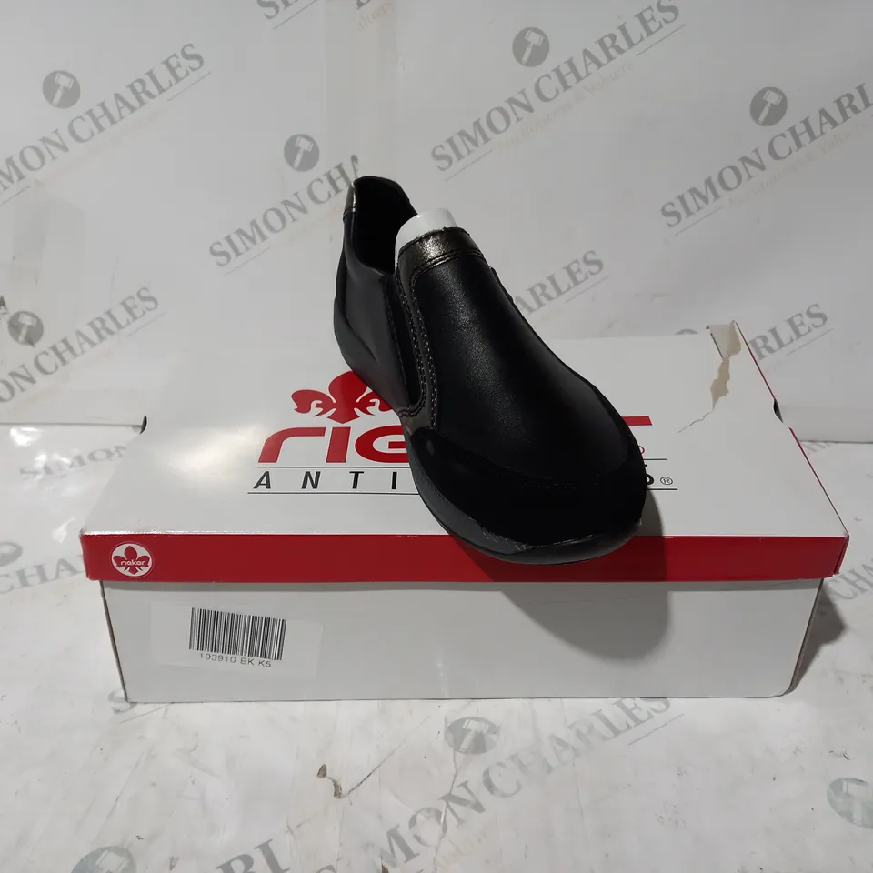 BOXED PAIR OF RIEKER TRAINER SHOE WITH ZIP IN BLACK UK SIZE 5