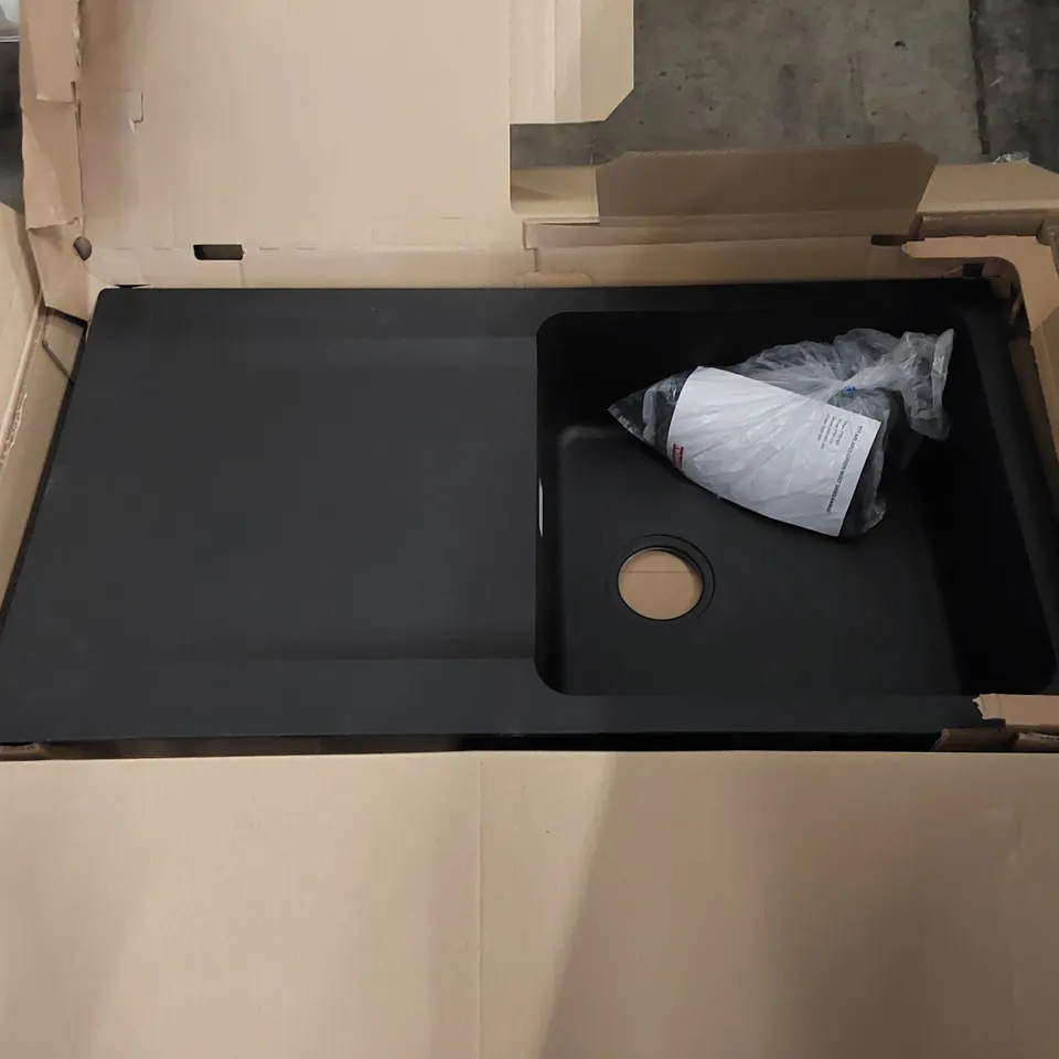 BOXED FRANKE SINK BOWL AND DRAINER 