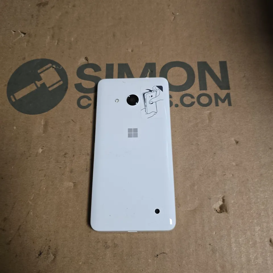 MICROSOFT WINDOWS PHONE – WHITE