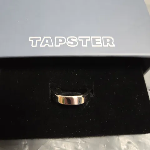TAPSTER SILVER-TONE RING IN PRESENTATION BOX
