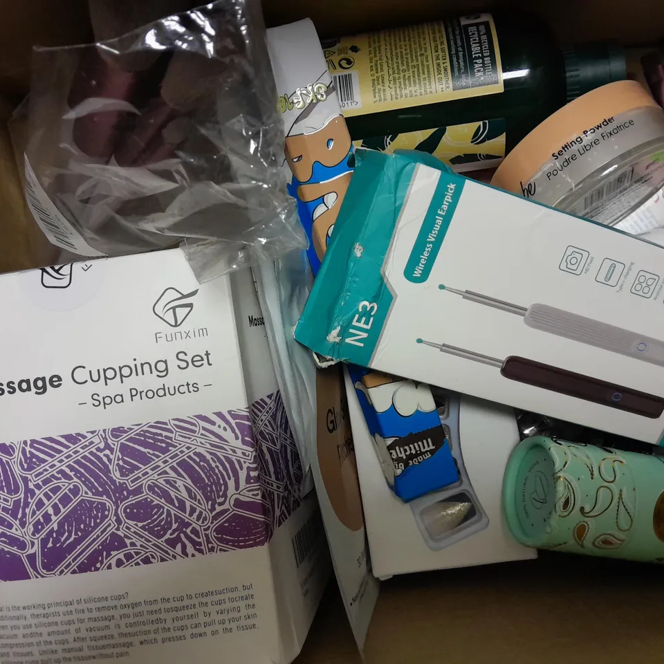 APPROXIMATELY 20 ASSORTED HEALTH AND BEAUTY PRODUCTS TO INCLUDE URTEKRAM TOOTHPASTE MINT ALOE VERA, ARGAN OIL OF MOROCCO, THE BODY SHOP EDELWEISS CLEANSING CONCENTRATE 