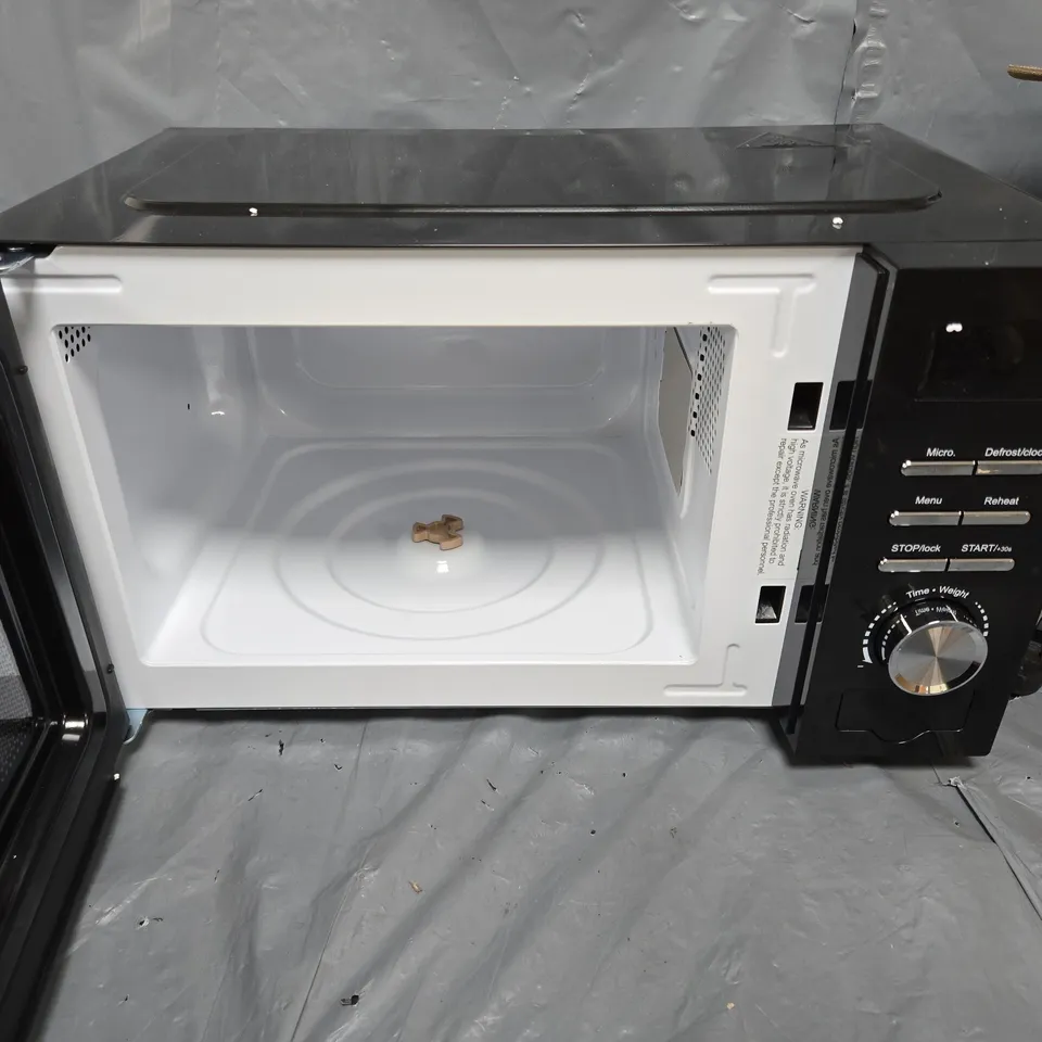 SWAN 20L 700W DIGITAL MICROWAVE IN BLACK - COLLECTION ONLY