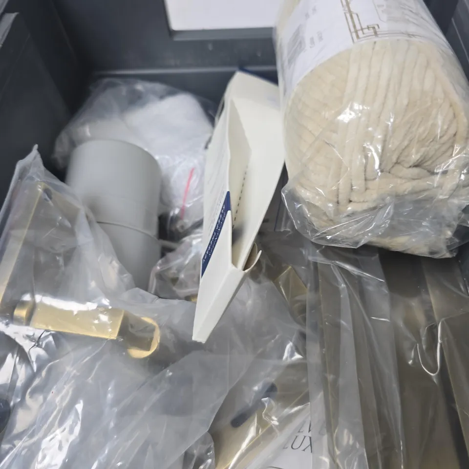 BOX OF APPROXIMATELY 10 ASSORTED HOUSEHOLD ITEMS INCLUDING FAIRY DISHWASHER TABLETS AND OVERHERD MEASURED BOTTLE