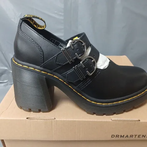 BOXED PAIR OF DR MARTENS EVIEE HEELED SHOES IN BLACK - UK 6