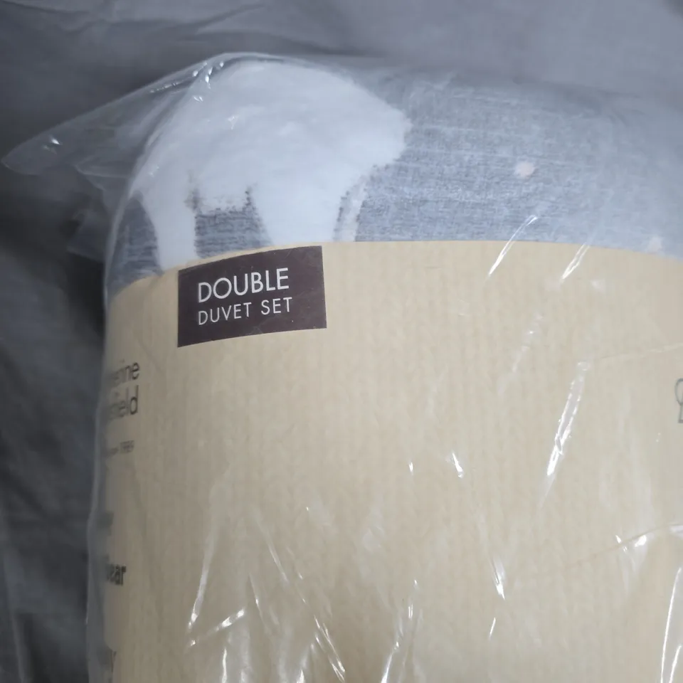 COSY DOUBLE DUVET SET – POLAR BEAR DESIGN