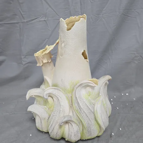 BOXED GARDEN REFLECTIONS MUSHROOM BIRD BATH - COLLECTION ONLY