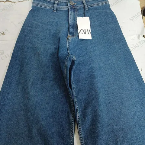 ZARA SLIM FIT HIGH RISE DARK DENIM JEANS - EUR 38