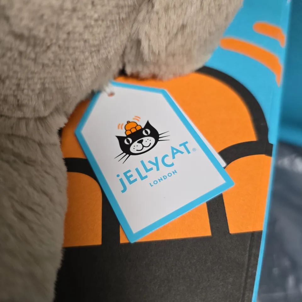 JELLYCAT BLOSSOM BEIGE BUNNY 'PETAL' PLUSH TOY – LONDON