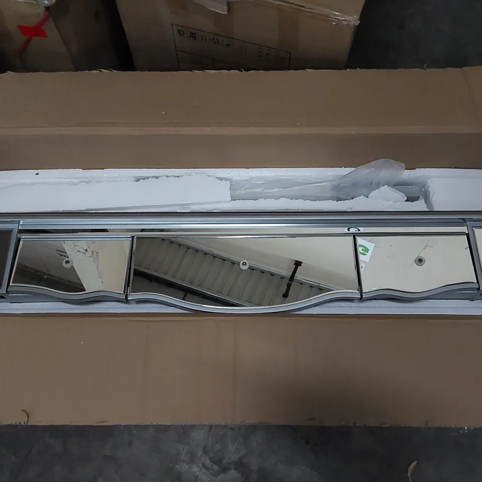 BOXED CONSOLE/DRESSING TABLE (1 BOX)