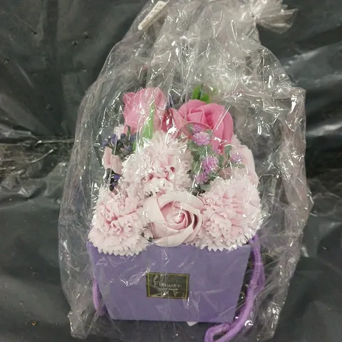 SOAP FLOWERS GIFT BOX 