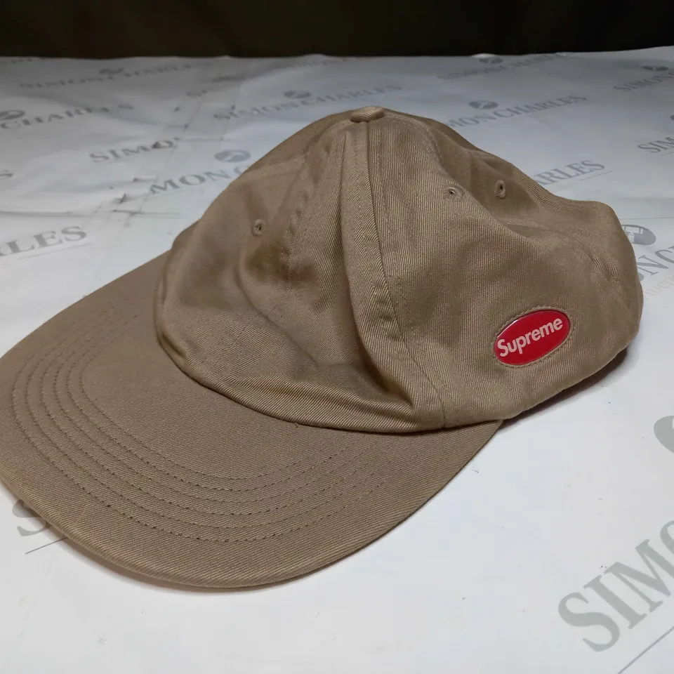 SUPREME CAP IN LIGHT BROWN