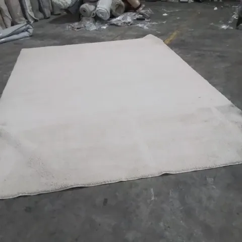 QUALITY DESIGNER AREA RUG - APPROXIMATELY 350X250