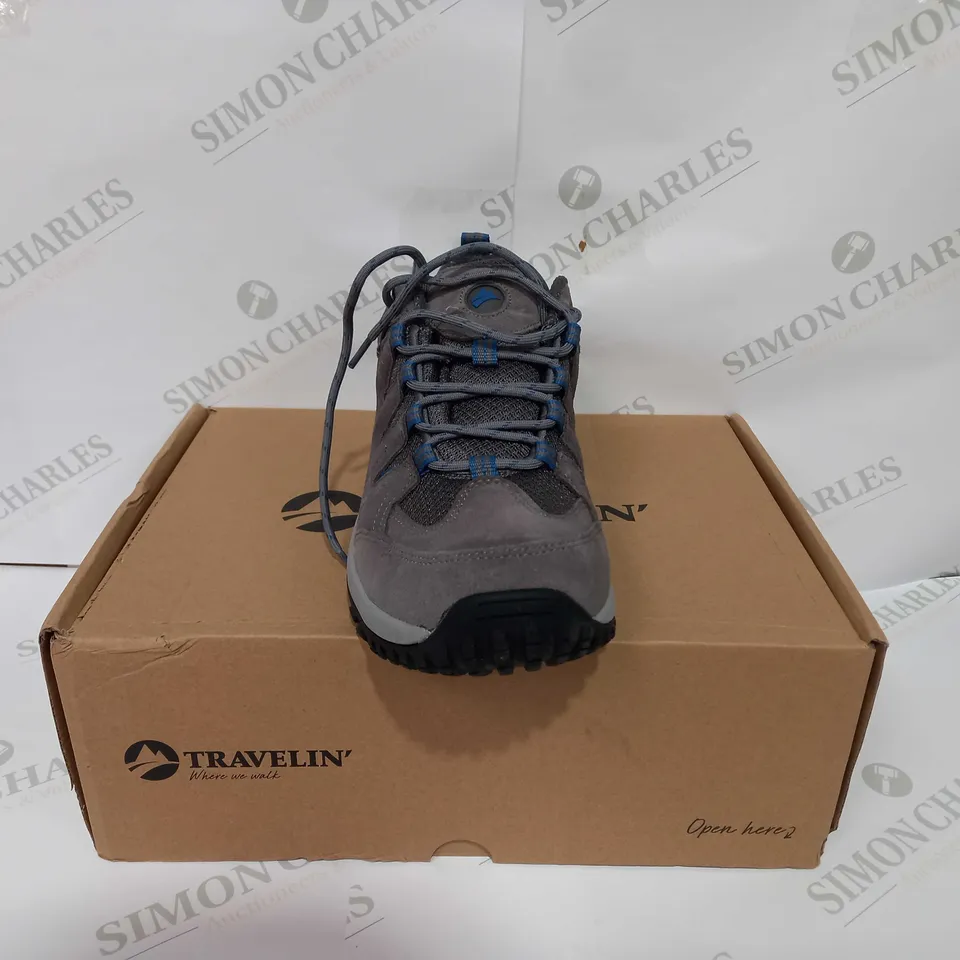TRAVELIN NYBORG LOW IN GREY - UK 10.5