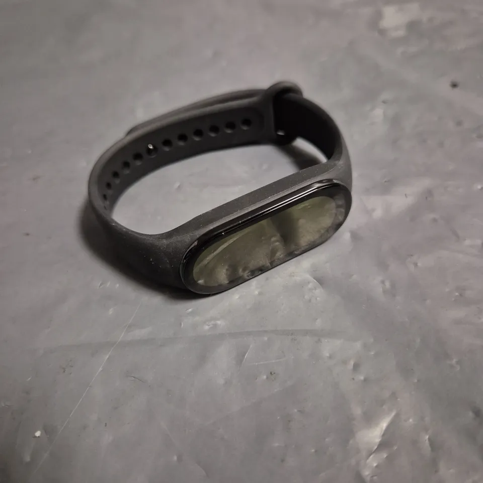 XIAOMI SMART BAND 7 BLACK CASE WITH BLACK STRAP