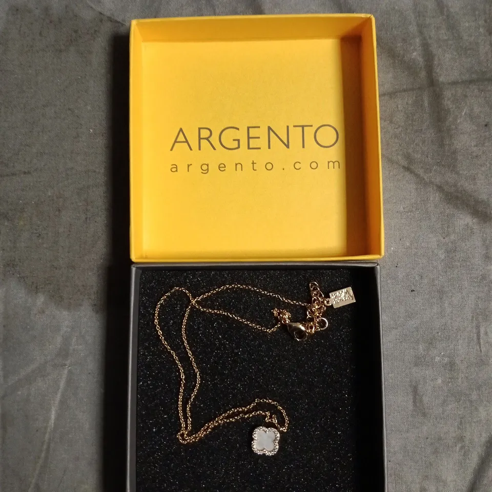 ARGENTO GOLD-TONE CLOVER PENDANT NECKLACE