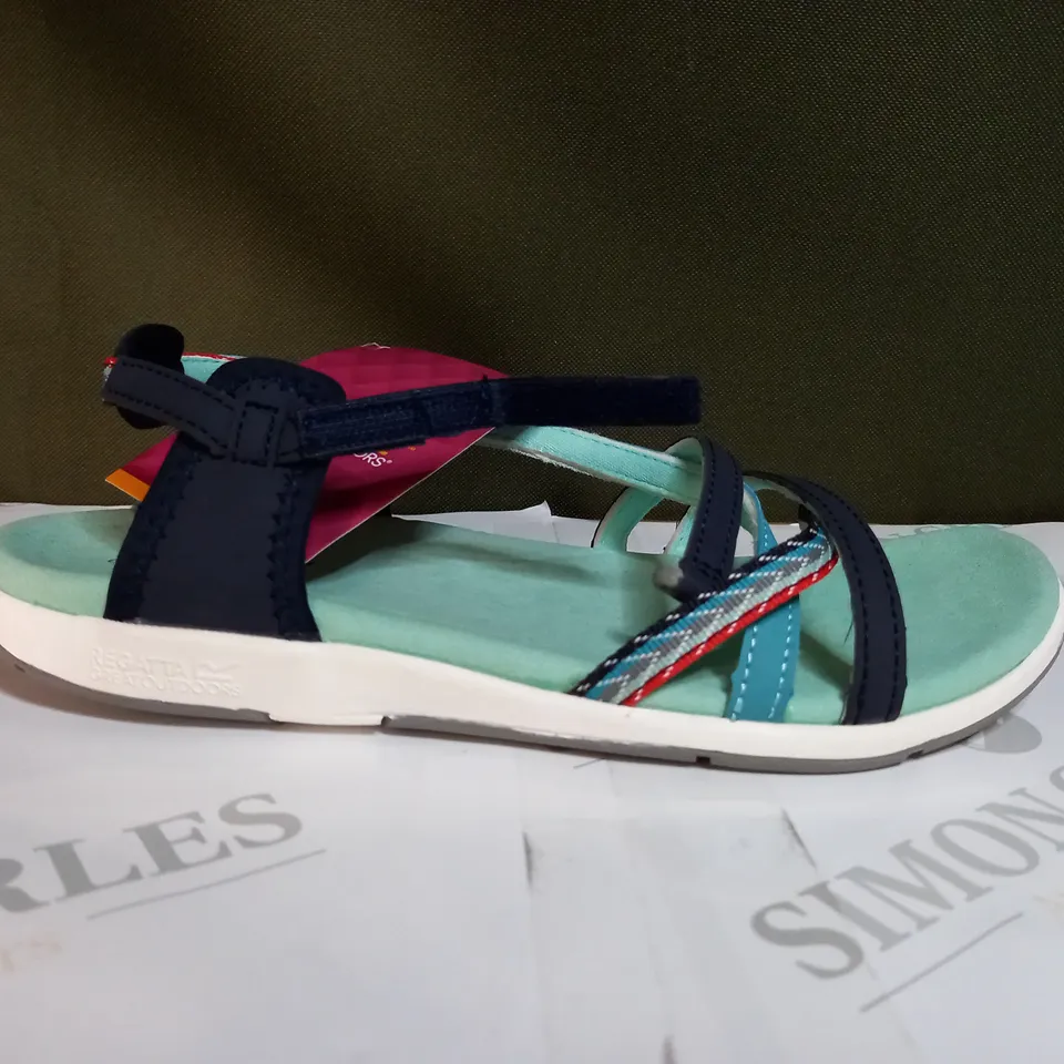 REGATTA LADY SANTA ROMA SANDALS SIZE 5