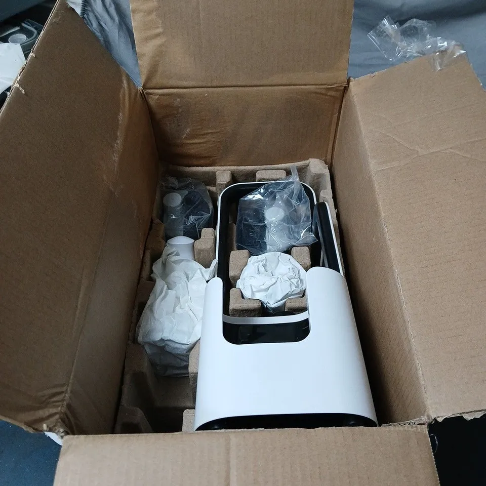 SHARK STAINFORCE HANDHELD SPOT CLEANER BOXED