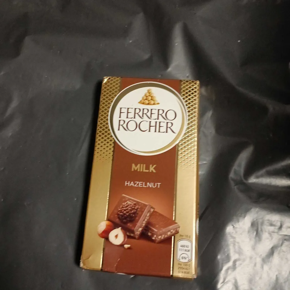 APPROXIMATELY 12 ASSORTED FOOD AND DRINK ITEMS INCLUDING HOTTEA MAMA , PEPSI CREAM SODA AND FERRERO ROCHER