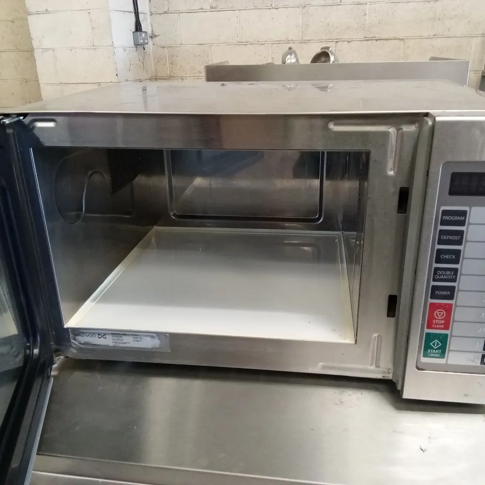 DAEWOO KOM-9P11 COMMERCIAL MICROWAVE OVEN 