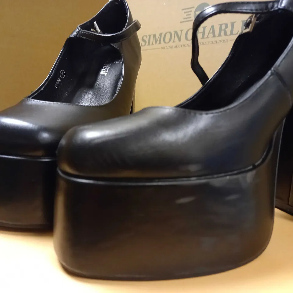 KOI BLACK DARKBLOOM PLATFORM VEGAN HEELS - SIZE 7