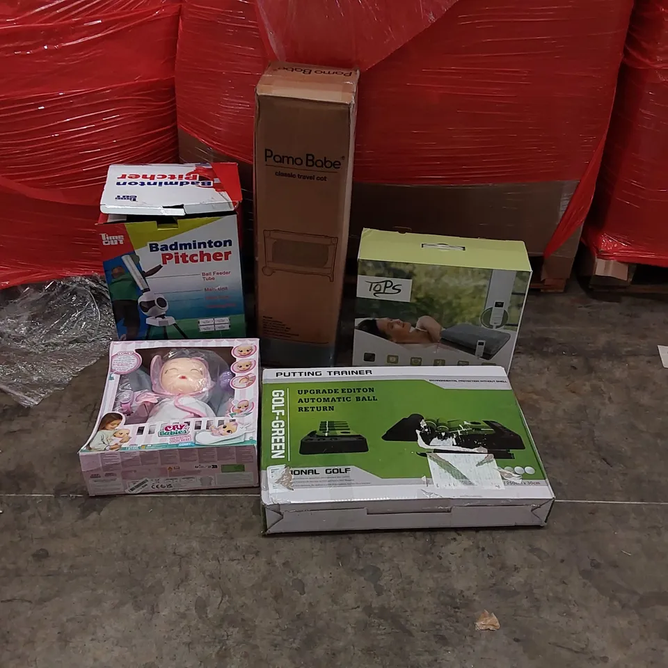 PALLET OF ASSORTED ITEMS INCLUDING: GOLF PUTTING TABLE, BADMINTON PITCHER, ELECTRIC BLANKET, GIRLS TOYS, TRAVEL COT