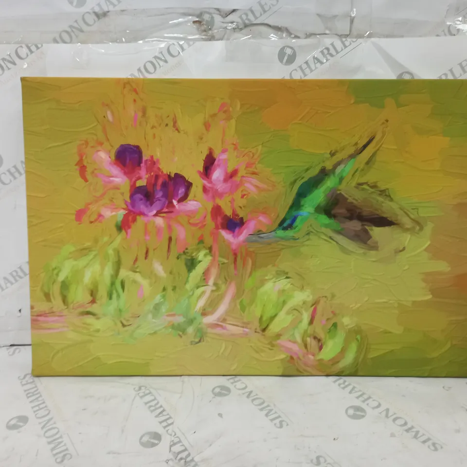 BOXED HOME LOFT CONCEPT 'GREEN HUMMINGBIRD DRINKS FROM A FLOWER' PRINT ON CANVAS 40X60CM