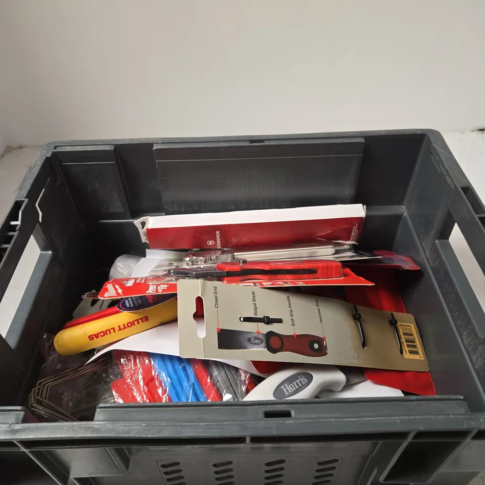 TOTE OF APPROXIMATELY 1 ASSORTED ITEMS INCLUDING ELLIOTT LUCAS 8' VDE ENGINEERS PLIER, SAXTON BLADES AND PIRANHA JULIENNE PEELER