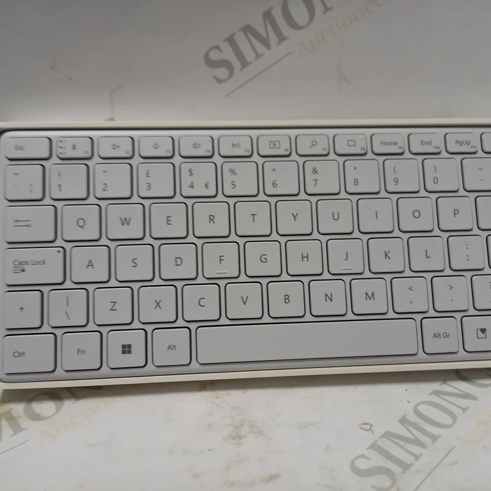 MICROSOFT 21Y-00034 DESIGNER COMPACT KEYBOARD - WHITE
