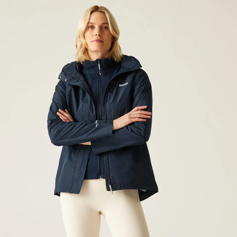 BRAND NEW REGATTA WOMEN'S DAYSHA WATERPROOF JACKET IN NAVY - 8