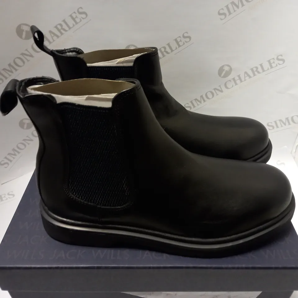 JACK WILLS CHELSEA MENS BLACK BOOTS - UK 8