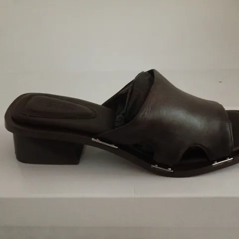 & OTHER STORIES BROWN SHOES SIZE 38 BOXED