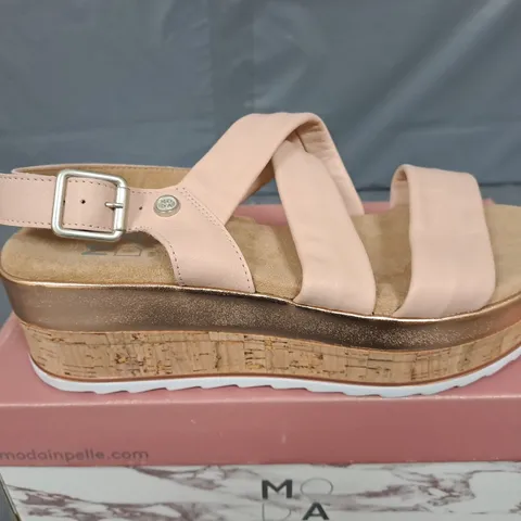 BOXED MODA IN PELLE LEATHER SANDALS IN CAMEO - SIZE 39