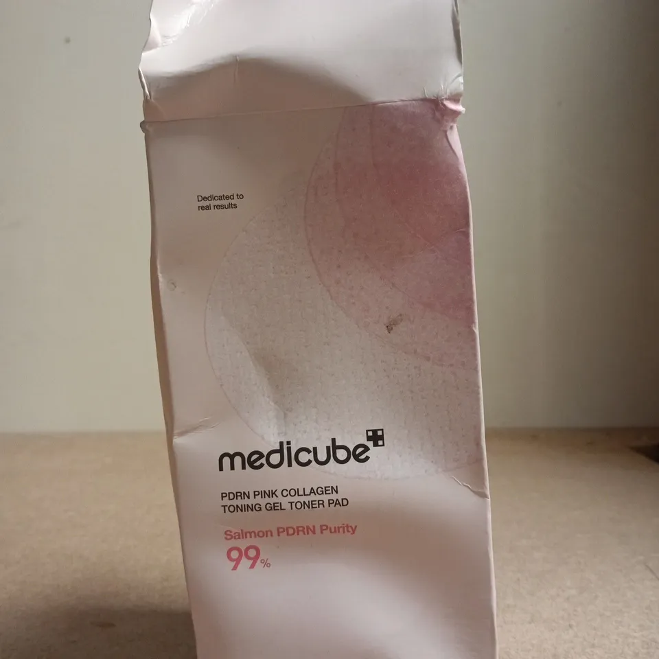 MEDICUBE PDRN PINK COLLAGEN TONING GEL TONER PAD – 120 ML (70 PADS)