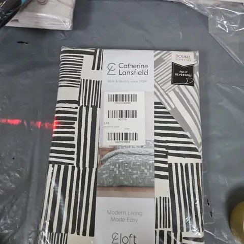 CATHERINE LANSFIELD LOFT COLLECTION DOUBLE DUVET SET – REVERSIBLE