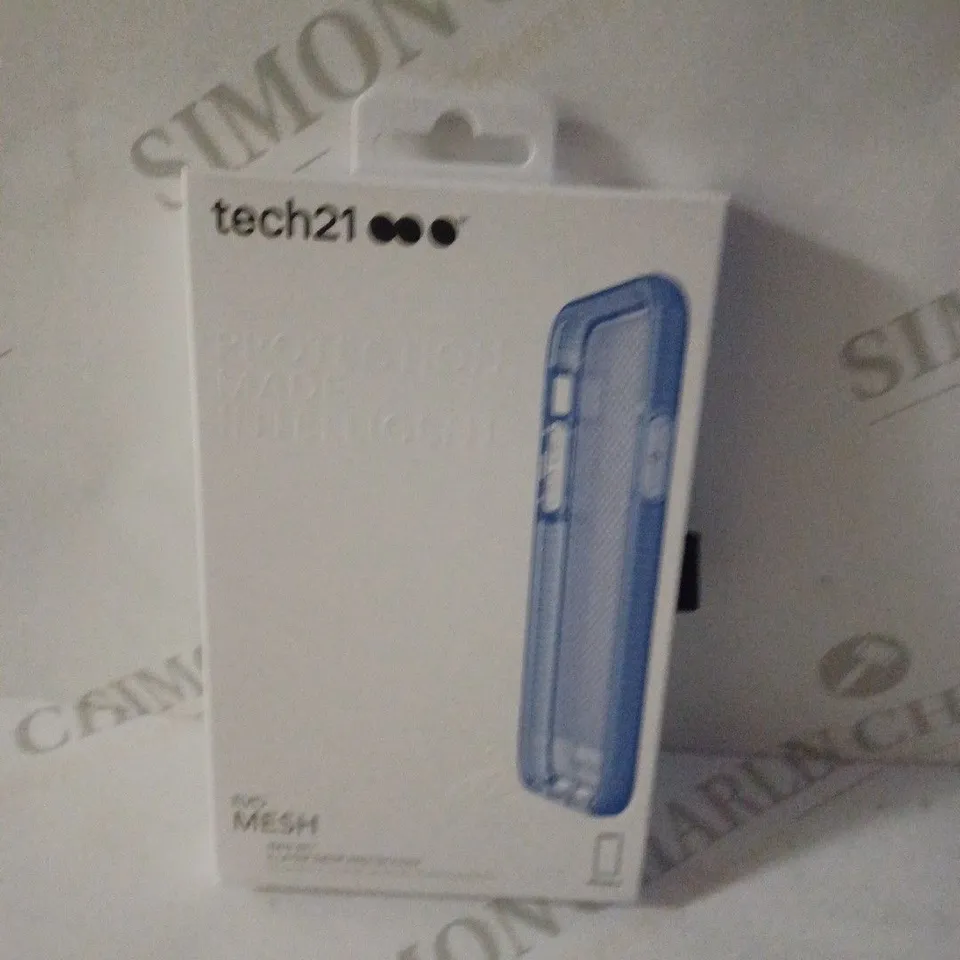 APPROXIMATELY 79 BRAND NEW BOXED TECH 21 EVO MESH IPHONE BLUE PHONE CASES
