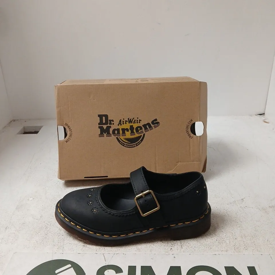 DR. MARTENS MARY JANE FLOWER – BLACK, UK 4 (EU 37) – BOXED