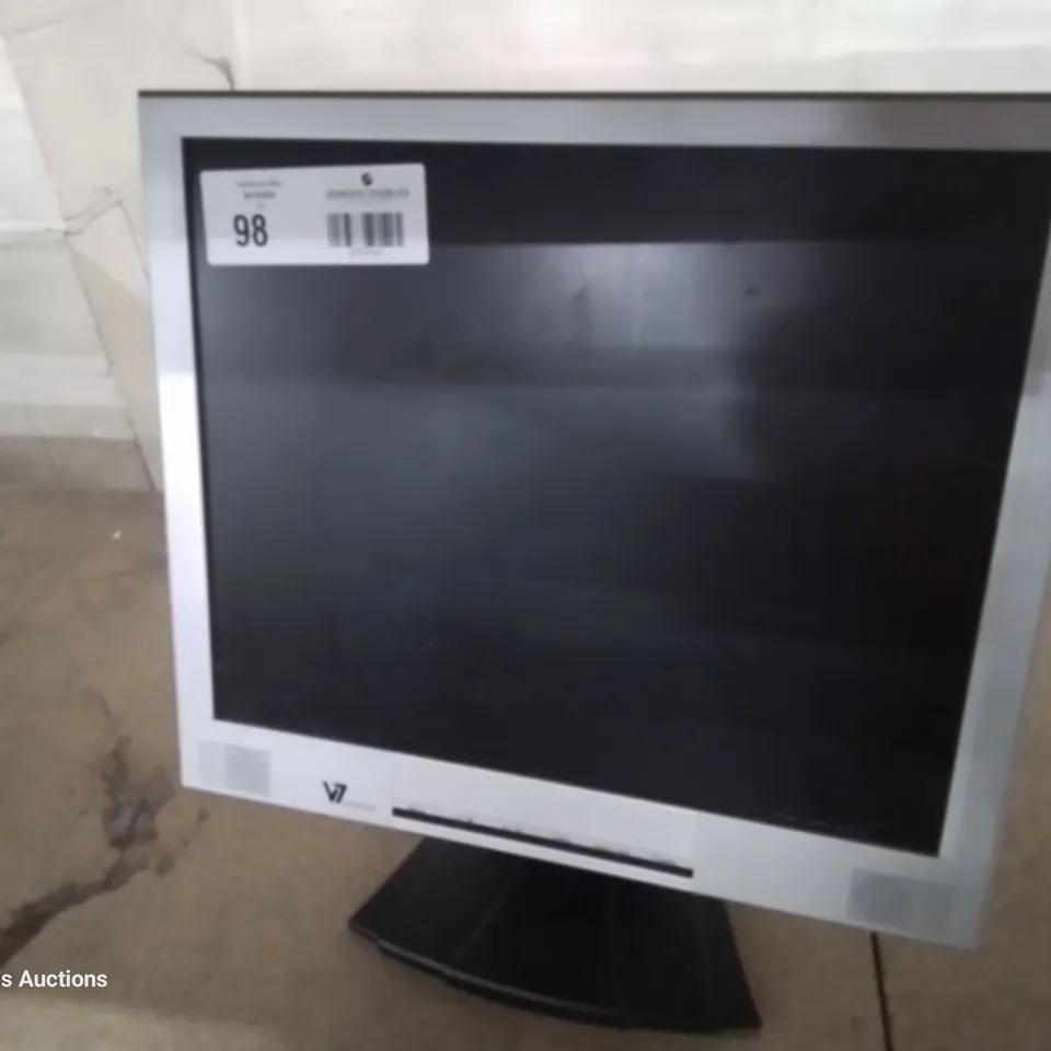 VIDEOSEVEN 17" LCD DESK TOP MONITOR Model L17PS