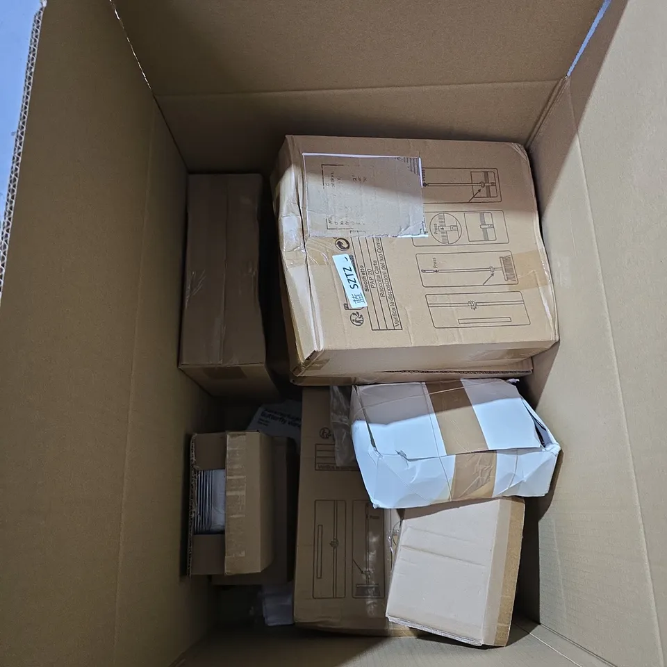 APPROXIMATELY 10 ITEMS OF EVERYDAY PILLOWCASES 4 PACK + CHECKED TOTE BAG – HOME TEXTILES & MIXED BOXES, VARIOUS HARDWARE ITEMS.