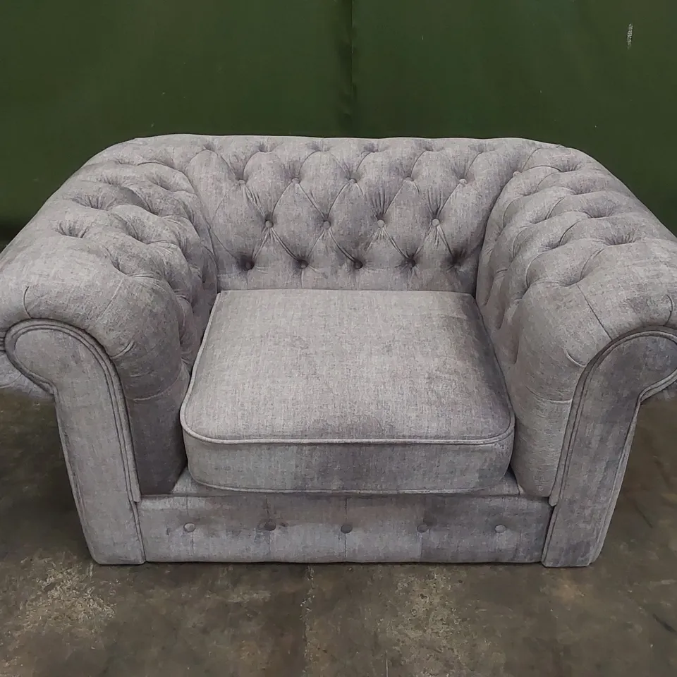 DESIGNER CHESTERFIELD SILVER VELVET ARMCHAIR 