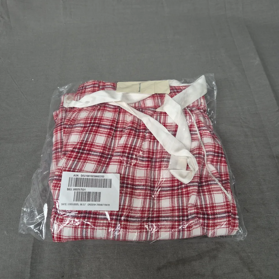 BAGGED ABERCROMBIE & FITCH SLEEPWEAR PANTS IN RED PLAID SIZE M