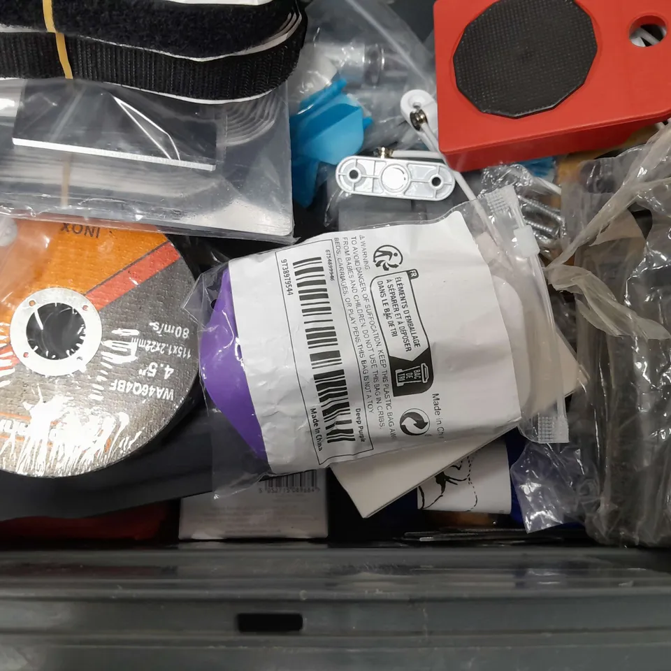 BOX OF APPROXIMATELY 14 ASSORTED ITEMS TO INCLUDE - PUKKA PAD INVOICE BOOK , ALU TAPE , TURN TO OPEN STICKERS ETC