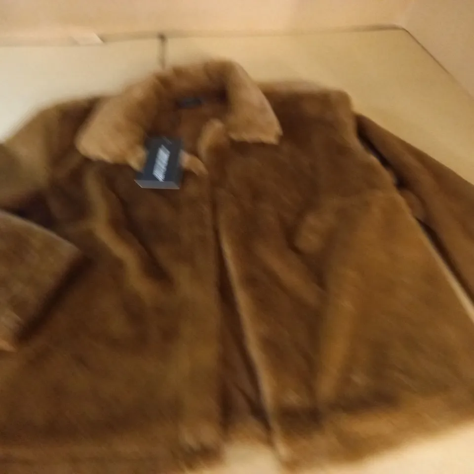 PRETTYLITTLETHING PLUS CHOCOLATE CROPPED FAUX FUR JACKET - UK 20
