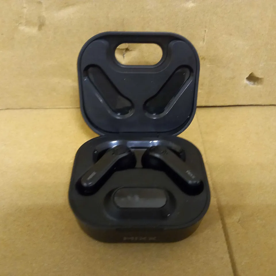 MIXX STREAMBUDS HYBRID CHARGE TRUE WIRELESS EARBUDS