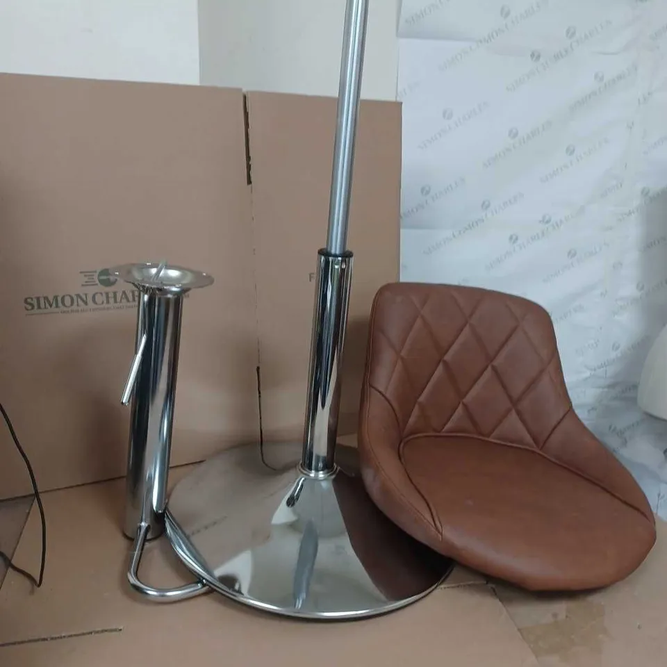 DIAMOND STICH FAUX LEATHER BAR STOOL 