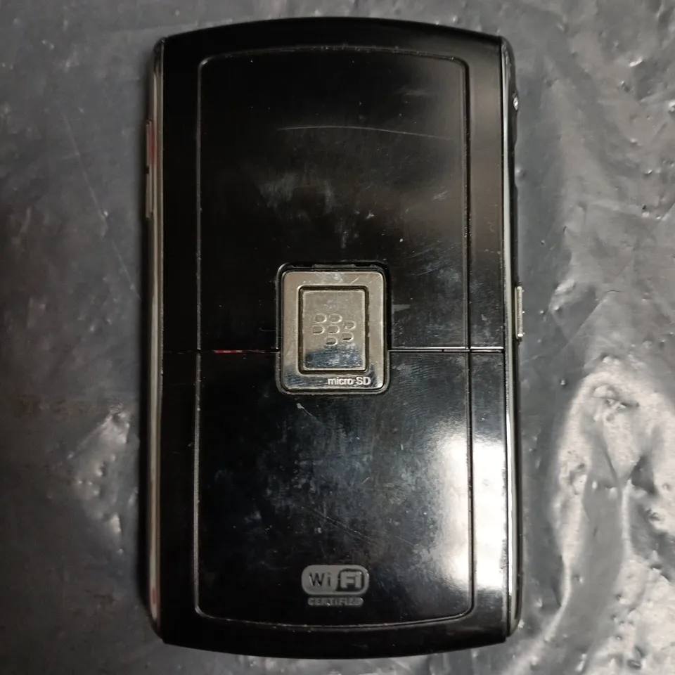 BLACKBERRY 8820 MOBILE PHONE