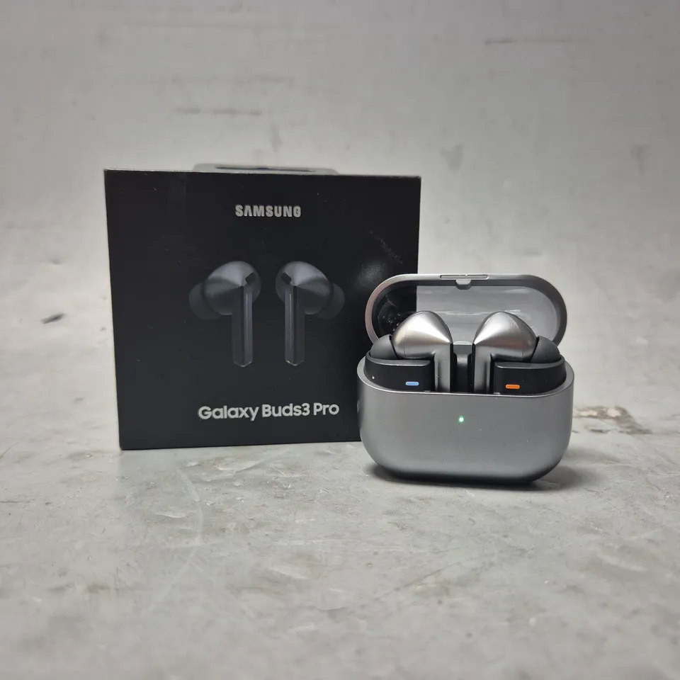 BOXED SAMSUNG GALAXY BUDS 3 PRO 