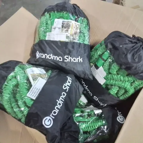 BOX CONTAINING APPROXIMATELY 7 BAGGED EXPANDABLE HOSES