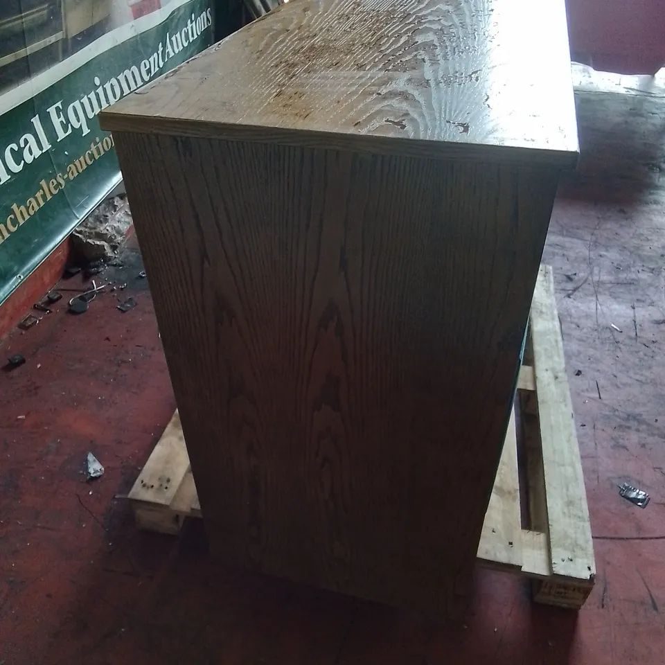 LARGE 2-DOOR 2-DRAWER SIDEBOARD UNIT 