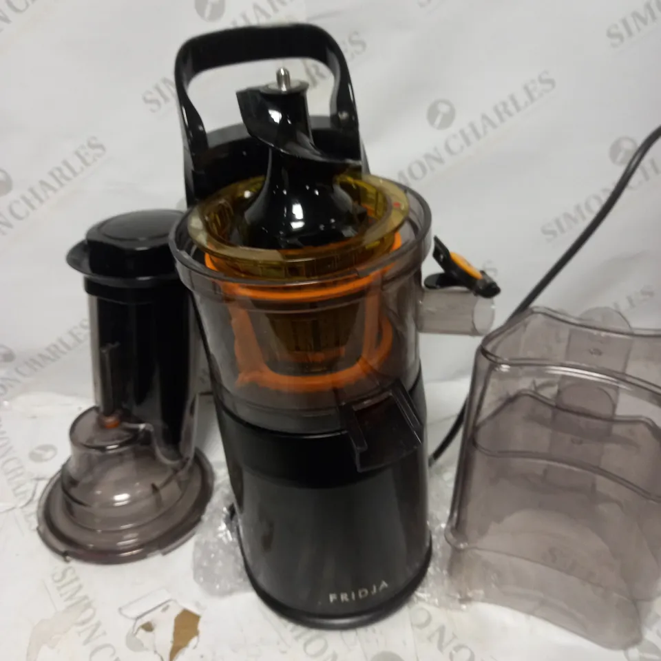 FRIDJA MASTICATING JUICER - BLACK (F1900)