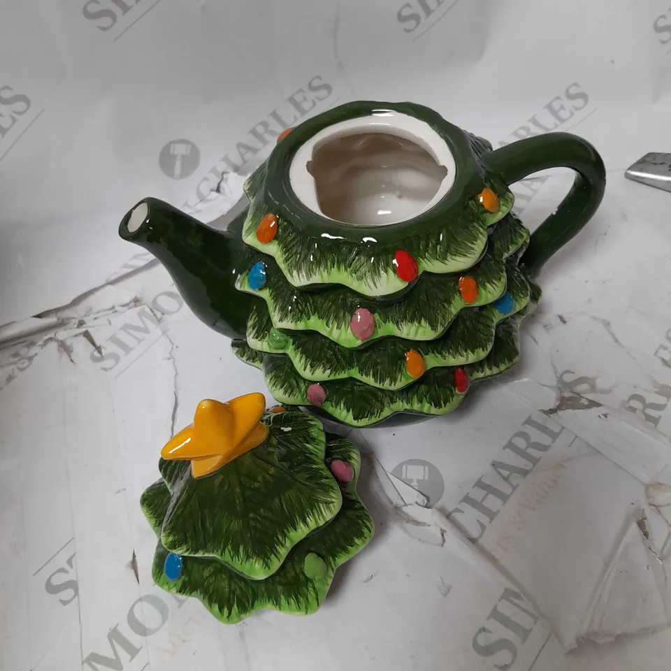 MR NOST TREE TEAPOT 